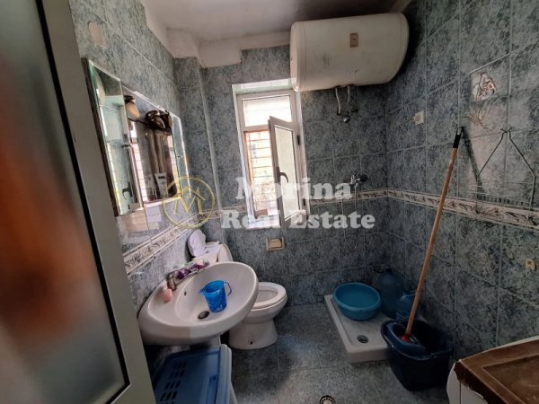 Tirane, jepet me qera apartament 1+1 Kati 2, 60 m² 350 € (Selvia)
