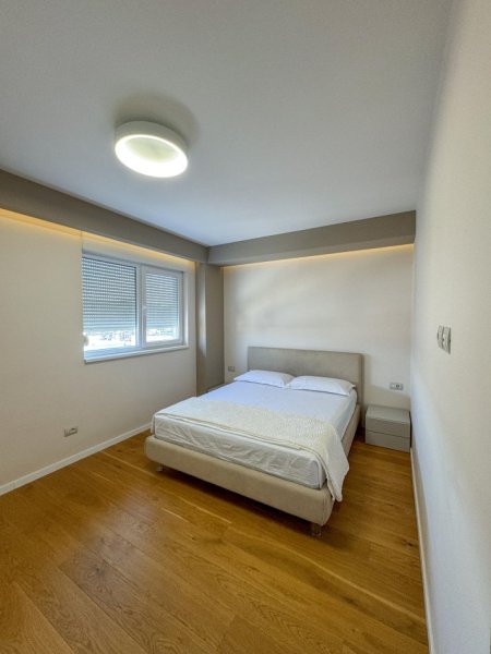 Tirane, shitet apartament 3+1+Aneks+Ballkon Kati 9, 139 m² 360.000 € (Kompleksi Magnet)