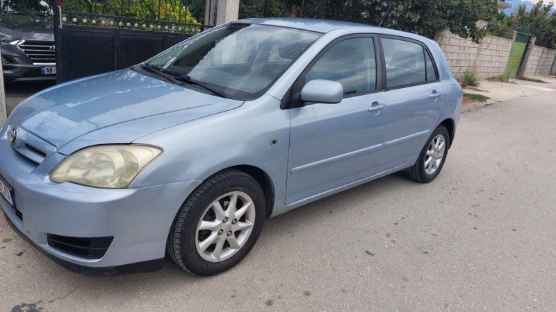 Shqiperi, shes makine Tojota Benzin+Gaz, blu e hapur manuale Klima 304.000 km 1 €