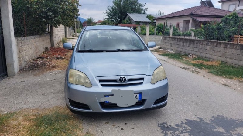 Shqiperi, shes makine Tojota Benzin+Gaz, blu e hapur manuale Klima 304.000 km 1 €