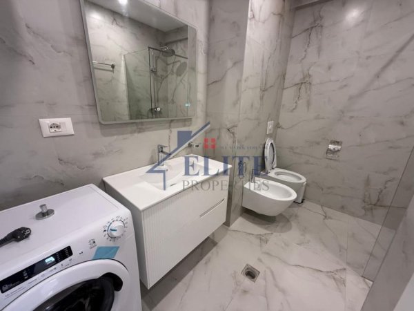 Tirane, jepet me qera apartament 2+1+Ballkon Kati 2, 100 m² 650 € (Kompleksi Magnet)