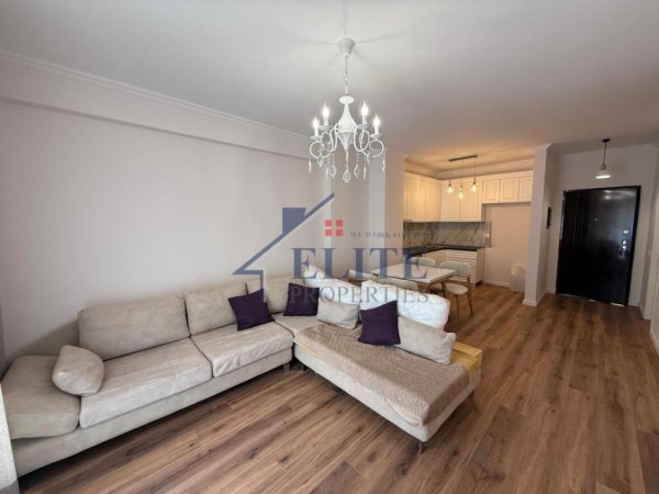 Tirane, jepet me qera apartament 2+1+Ballkon Kati 2, 100 m² 650 € (Kompleksi Magnet)