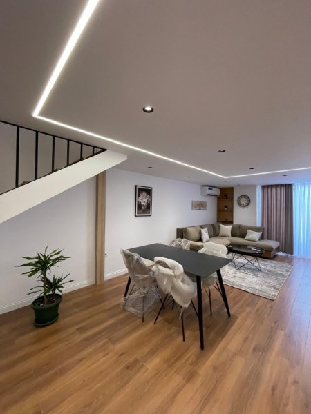 Tirane, shitet apartament duplex Dublex Kati 1, 104 m² 159.999 € (Golden park 3)