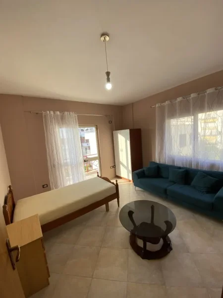 🏡 Jepet Apartament 2+1 me Qera te Fusha Ali Demit, Tiranë