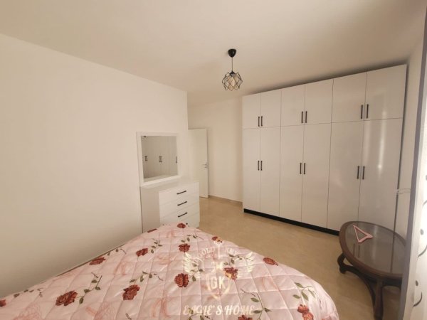 Durres, jepet me qera apartament 2+1+Ballkon Kati 4, 111 m² (qera • 2+1 + ballkon Adresa: Karburant Pernoca)