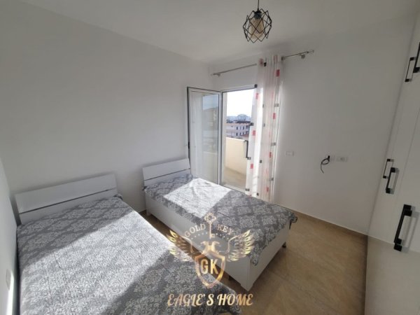 Durres, jepet me qera apartament 2+1+Ballkon Kati 4, 111 m² (qera • 2+1 + ballkon Adresa: Karburant Pernoca)