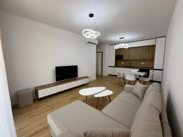 Tirane, jepet me qera apartament 1+1+Ballkon Kati 2, 70 m² 700 € (Don Bosko)