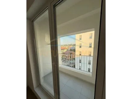 Tirane, shitet apartament 1+1+Ballkon Kati 6, 61 m² 85.400 € (Ali Demi, Rezidenca Kaimi)