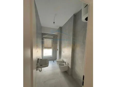 Tirane, shitet apartament 1+1+Ballkon Kati 6, 61 m² 85.400 € (Ali Demi, Rezidenca Kaimi)