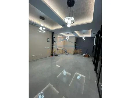 Tirane, shitet ambjent biznesi Kati 0, 47 m² 105.000 € (Ali Demi, Rruga Idriz Dollaku)