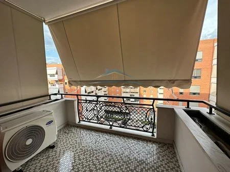 Tirane, jepet me qera apartament 1+1+Ballkon Kati 3, 75 m² 1.000 € (Kompleksi Delijorgji)