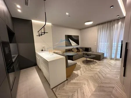 Tirane, jepet me qera apartament 1+1+Ballkon Kati 3, 75 m² 1.000 € (Kompleksi Delijorgji)