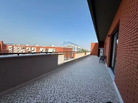 Tirane, jepet me qera apartament 2+1+ Verande + Parking, Kati 8, 117 m² 1.500 € (Kompleksi Delijorgji)