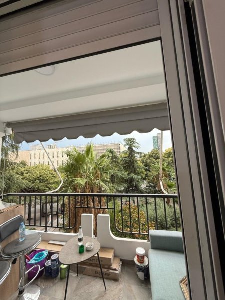 Tirane, jepet me qera apartament 1+1+Ballkon Kati 2, 1.000 € (Qender, Piazza)