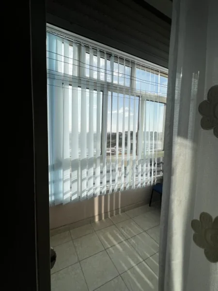 Tirane, jepet me qera apartament 1+1 Kati 4, 58 m² 400 € (Rruga Feim Ibrahimi)