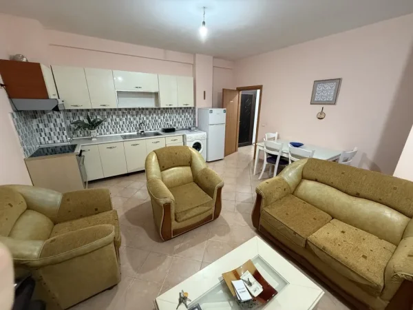 Tirane, jepet me qera apartament 1+1+Ballkon Kati 5, 1 m² 