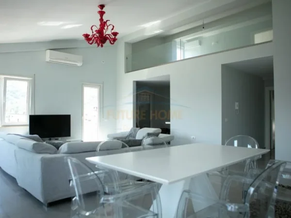 Tirane, shitet apartament+verande | Penthouse 3+1 Kati 5, 325 m² 600.000 € (Liqeni i thate)