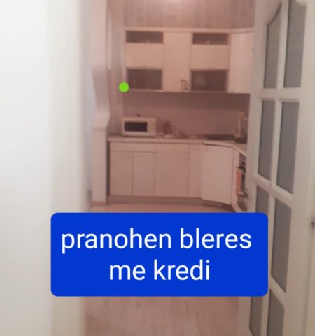 Tirane, shitet apartament 3+1+2+Ballkon ,( pranohen bleres me kredi )112 m² 150.000 €