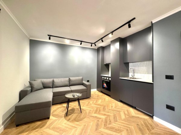 ✨Shiten : 3 Apartamente "2 1+1& 1 garsonjere 📍Qendër/ Mine peza ( në rrugë kryesore) 108 m2 268.000 ( Çdo gjë e re🔥🔥)