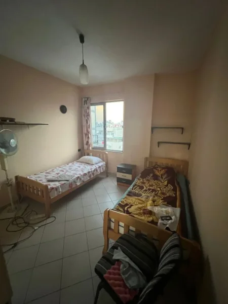 Tirane, shitet apartament 2+1 Kati 8, 79 m² 125.000 € (YZBERISHT)