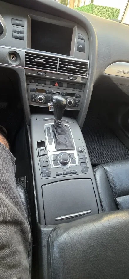 Shkoder, shitet makine AUDI A6 Nafte, gri metalizato automatik Klima 217.233 km 5.000 €