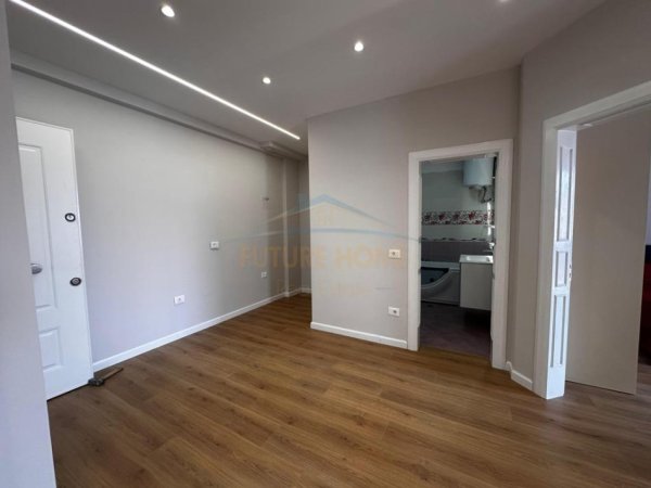 Tirane, shitet apartament 1+1+Ballkon Kati 1, 76 m² 140.000 € (Kodra e Diellit)