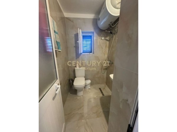Tirane, jepet me qera apartament 1+1 Kati 1, 70 m² 500 € (Qytet Studenti)
