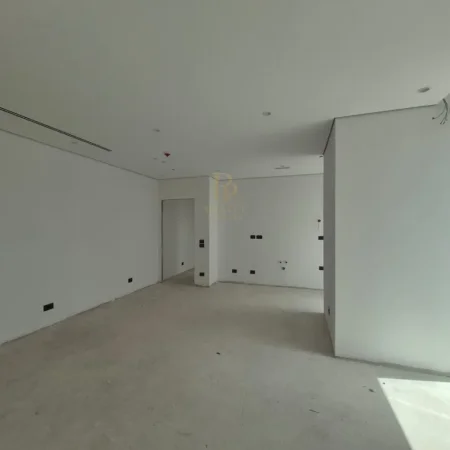 Tirane, jepet me qera zyre Kati 20, 147 m² 3.000 € (Rr. e Elbasanit)