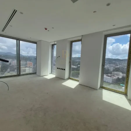 Tirane, jepet me qera zyre Kati 20, 147 m² 3.000 € (Rr. e Elbasanit)