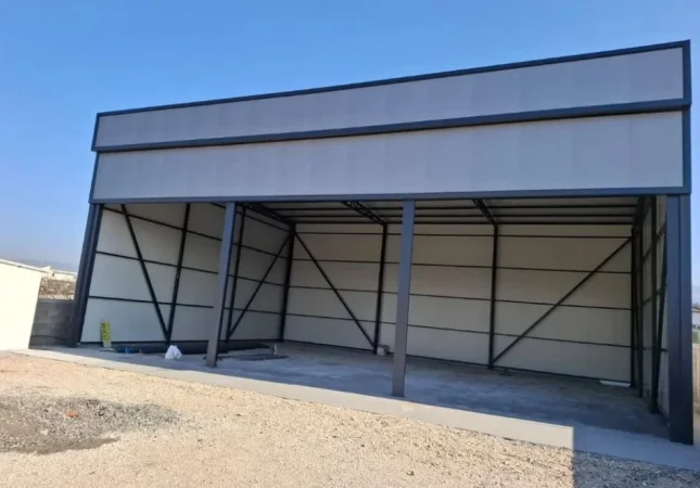 Tirane, jepet me qera magazine , 200 m² 1.000 € 