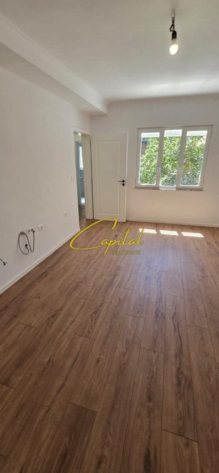Tirane, shitet apartament 1+1 Kati 2, 53 m² 110.000 € (21 DHJETORI)