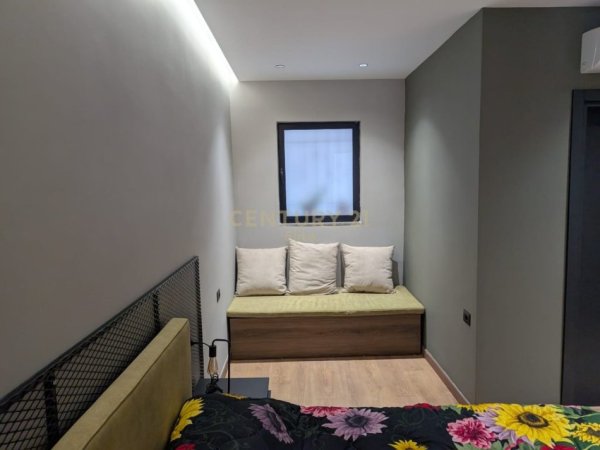 Tirane, jepet me qera apartament 1+1 Kati 1, 56 m² 700 € (Myslym Shyri)