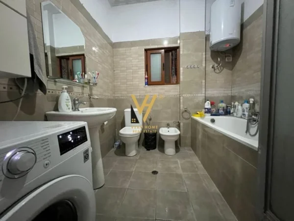 Tirane, shitet apartament 2+1+Ballkon Kati 4, 85 m² 90.000 € (BABRRU)