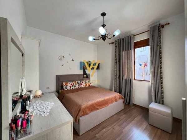 Tirane, shitet apartament 2+1+Ballkon Kati 4, 85 m² 90.000 € (BABRRU)