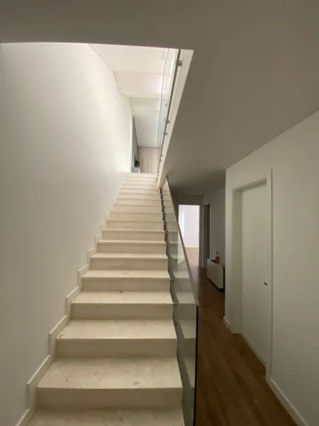 Tirane, shitet apartament 4+1 Kati 1, 789 m² 1.300.000 €