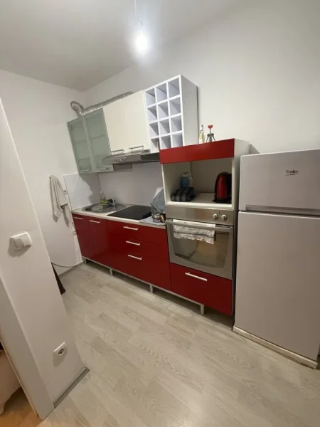 Fushe Kosove, shitet apartament 1+1 Kati 6, 47 m² 45.000 € (Hajrullah Zymi, Fushë Kosovë 12000)