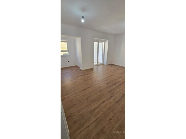 Tirane, shitet apartament 1+1 Kati 3, 55 m² 153.000 € (Re. Fortuzi)