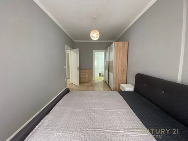 Tirane, jepet me qera apartament 2+1+Aneks+Ballkon Kati 2, 108 m² 750 € (Komuna e Parisit)