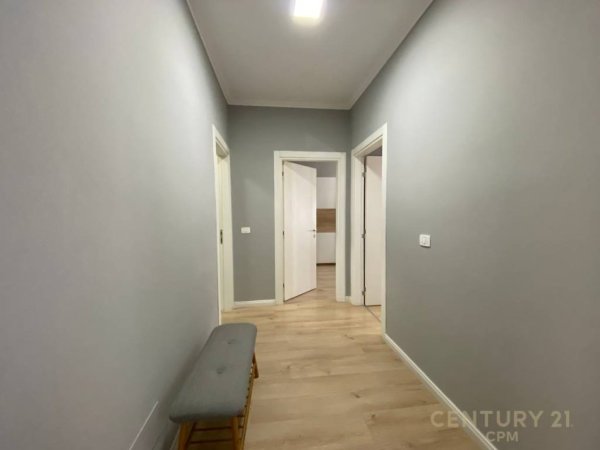 Tirane, jepet me qera apartament 2+1+Aneks+Ballkon Kati 2, 108 m² 750 € (Komuna e Parisit)