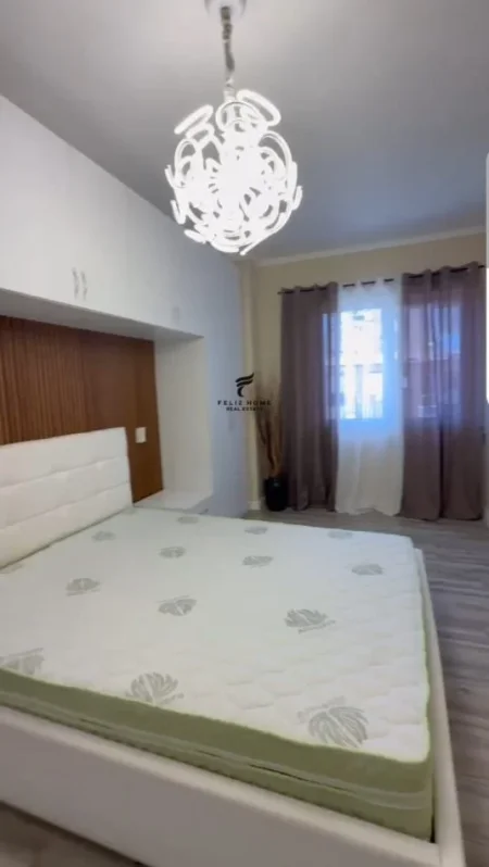 Tirane, shitet apartament 1+1+Ballkon Kati 4, 81 m² 175.000 € (RRUGA E BARRIKADAVE)