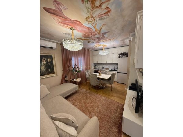 Tirane, jepet me qera apartament 2+1 Kati 9, 73 m² 1.400 € (Myslym Shyri)