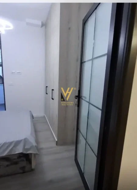 Tirane, jepet me qera apartament 2+1+Ballkon Kati 2, 90 m² 650 € (BULEVARDI ZOGU I PARE)