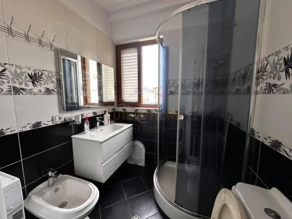 Tirane, shitet apartament 1+1+Ballkon Kati 1, 76 m² 140.000 €   PRM56475