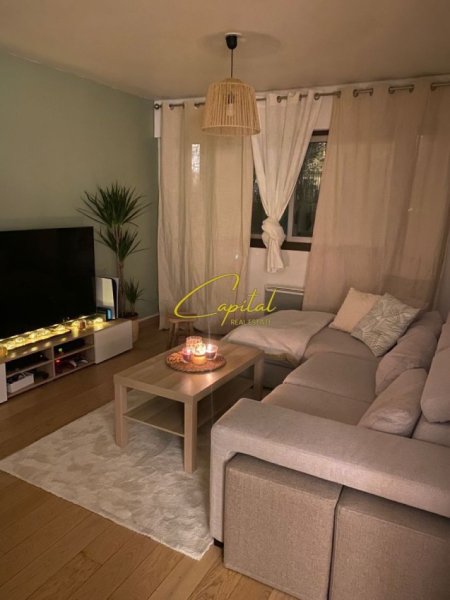 Tirane, jepet me qera apartament 1+1 Kati 3, 70 m² 480 € (VASIL SHANTO)