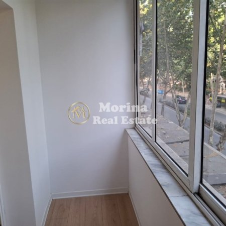 Tirane, jepet me qera apartament 1+1 Kati 3, 59 m² 550 € (Ferit Xhajko)