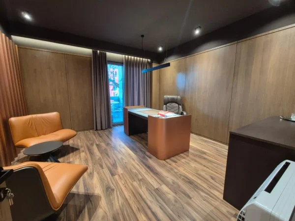 Tirane, shitet ambjent biznesi Kati 5, 107 m² (RRUGA E ELBASANIT)