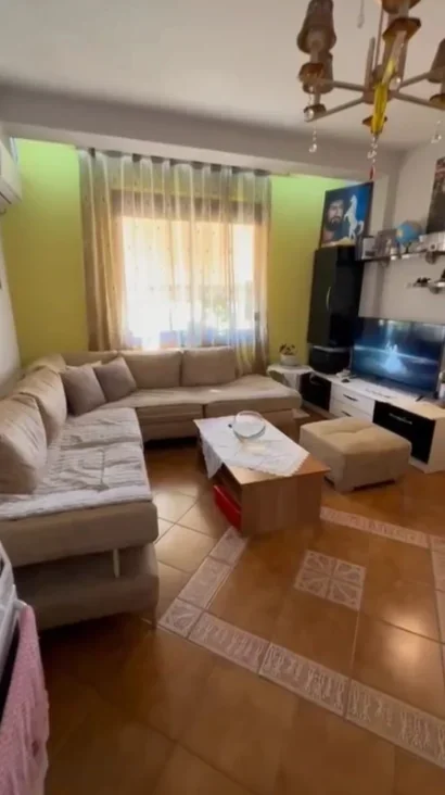 Tirane, jepet me qera apartament 1+1 Kati 6, 56 m² 430 € (Rruga Milto Sotir Gura)