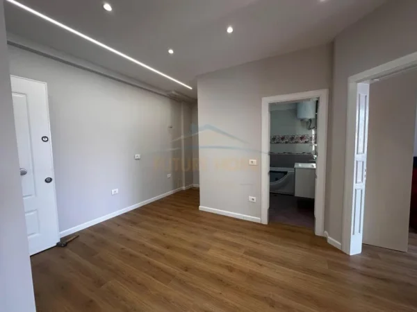 0683487469 Tirane, shitet apartament 1+1 Kati 1, 76 m² 140.000 € (Prane Eleonores , Kodra e Diellit)