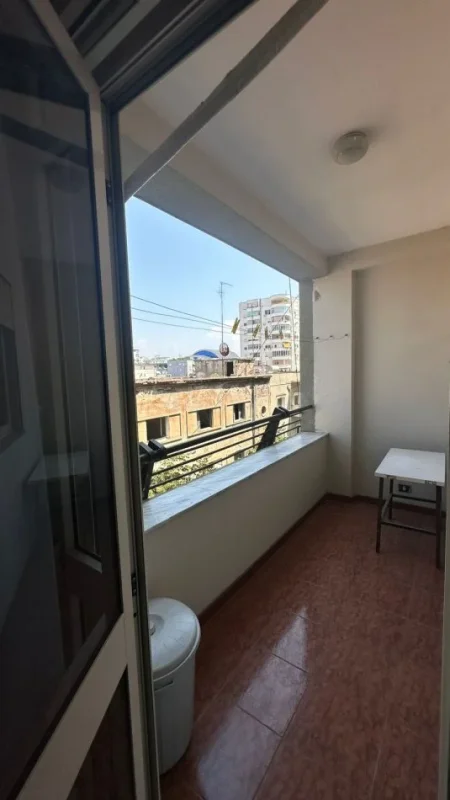 !!Dhene!! Durres, jepet me qera apartament 2+1+Ballkon Kati 3, 116 m² 480 € (Bulevard)