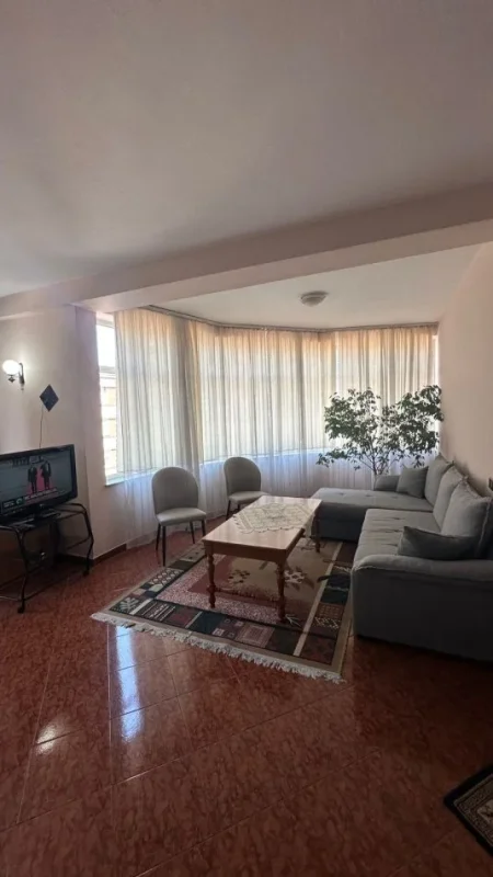 !!Dhene!! Durres, jepet me qera apartament 2+1+Ballkon Kati 3, 116 m² 480 € (Bulevard)